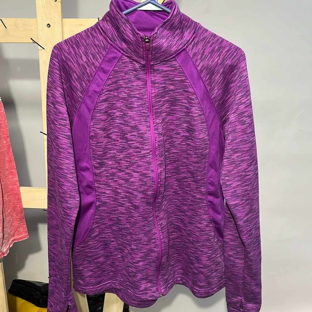 Tek gear sweatshirt size XL